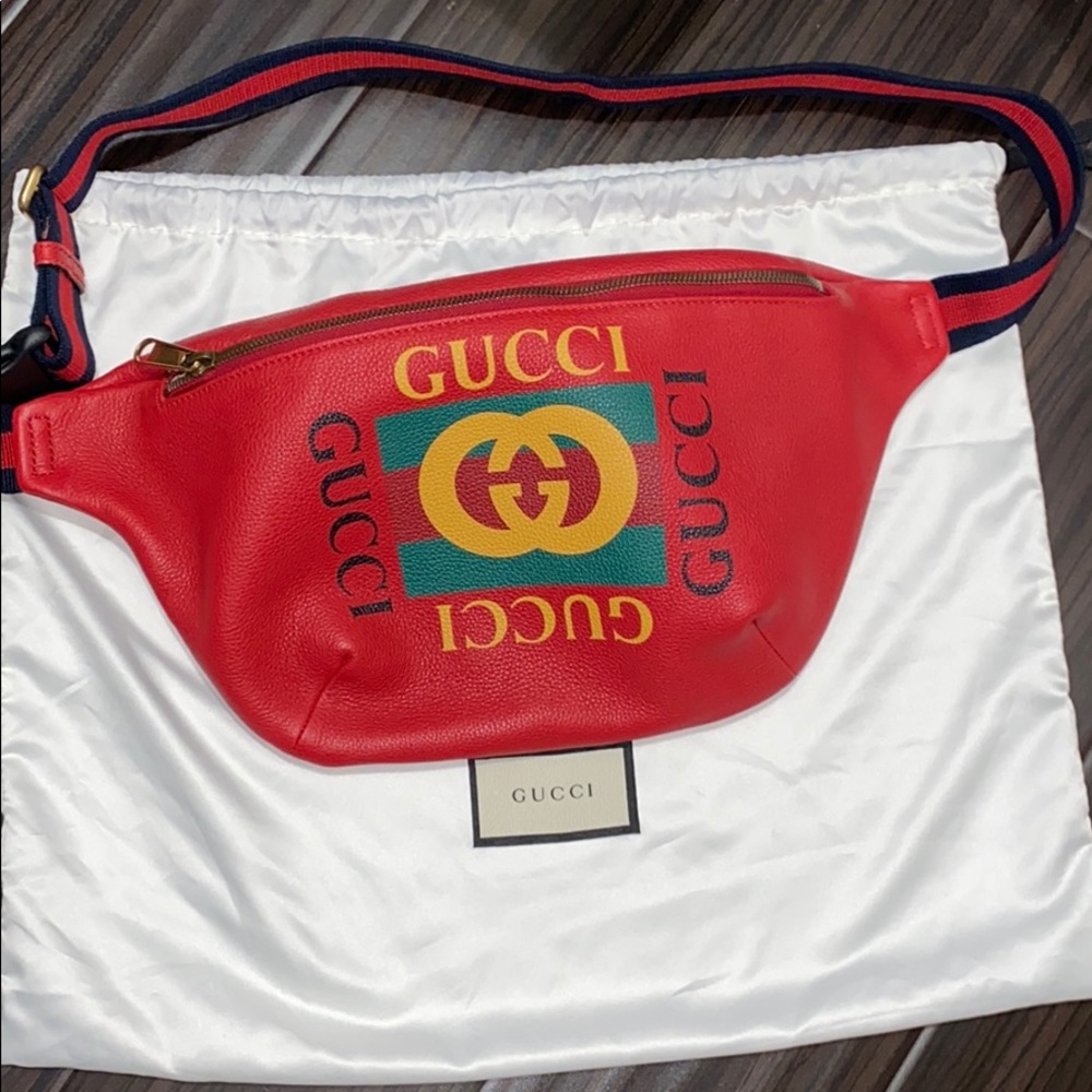 SOLD🎉🎉Authentic Gucci Bum Bag (Large size)
